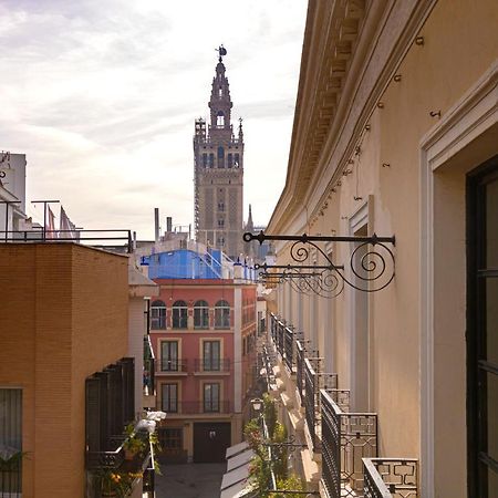 Escapada Romantica, 2 Pax, Centro Historico Seville Luaran gambar