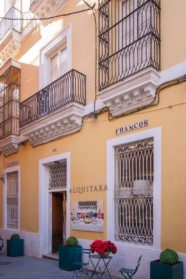 Escapada Romantica, 2 Pax, Centro Historico Seville Luaran gambar
